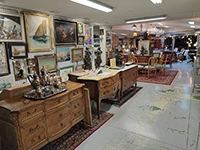 Mobilier, meubles anciens ou récents chez Second-Life à Yffiniac